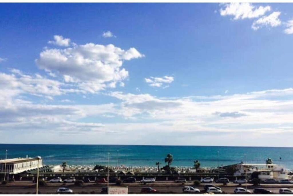 Cosy Studio Flat On The Seaside Apartment Lido di Ostia Luaran gambar